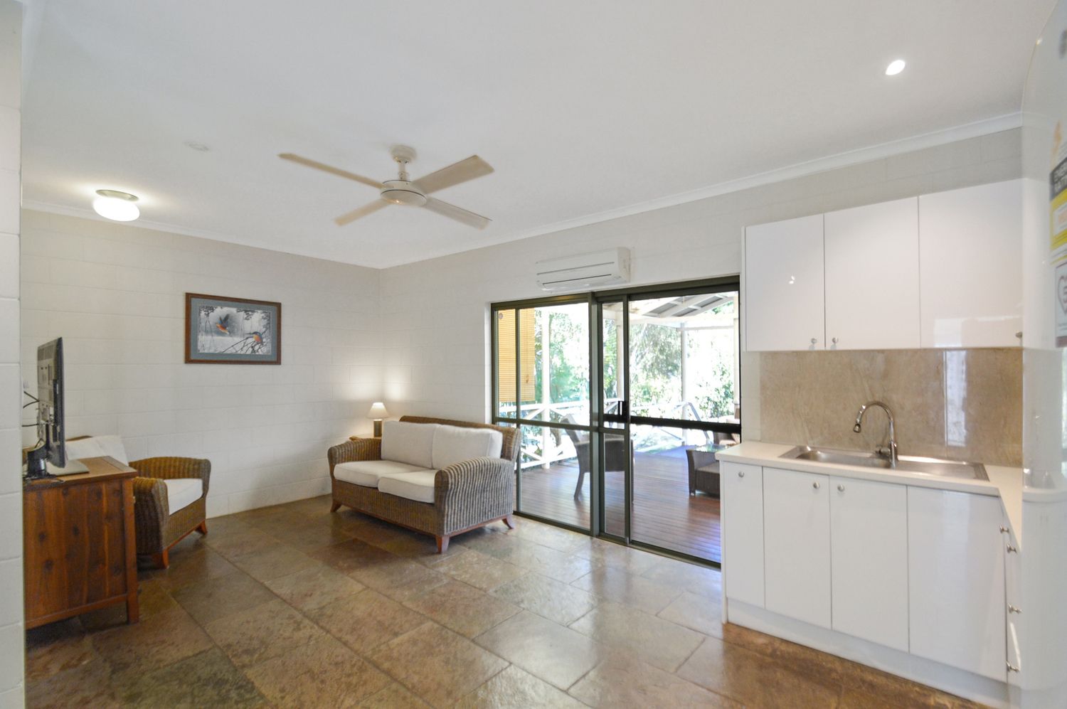 Kewarra Beach QLD 4879 2 beds apartment for Rent, 380 per week