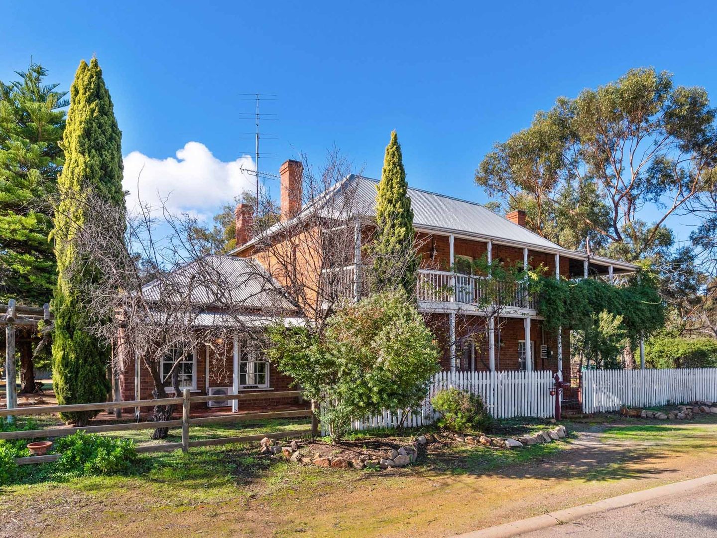 18 Avon Terrace, York WA 6302, Image 2