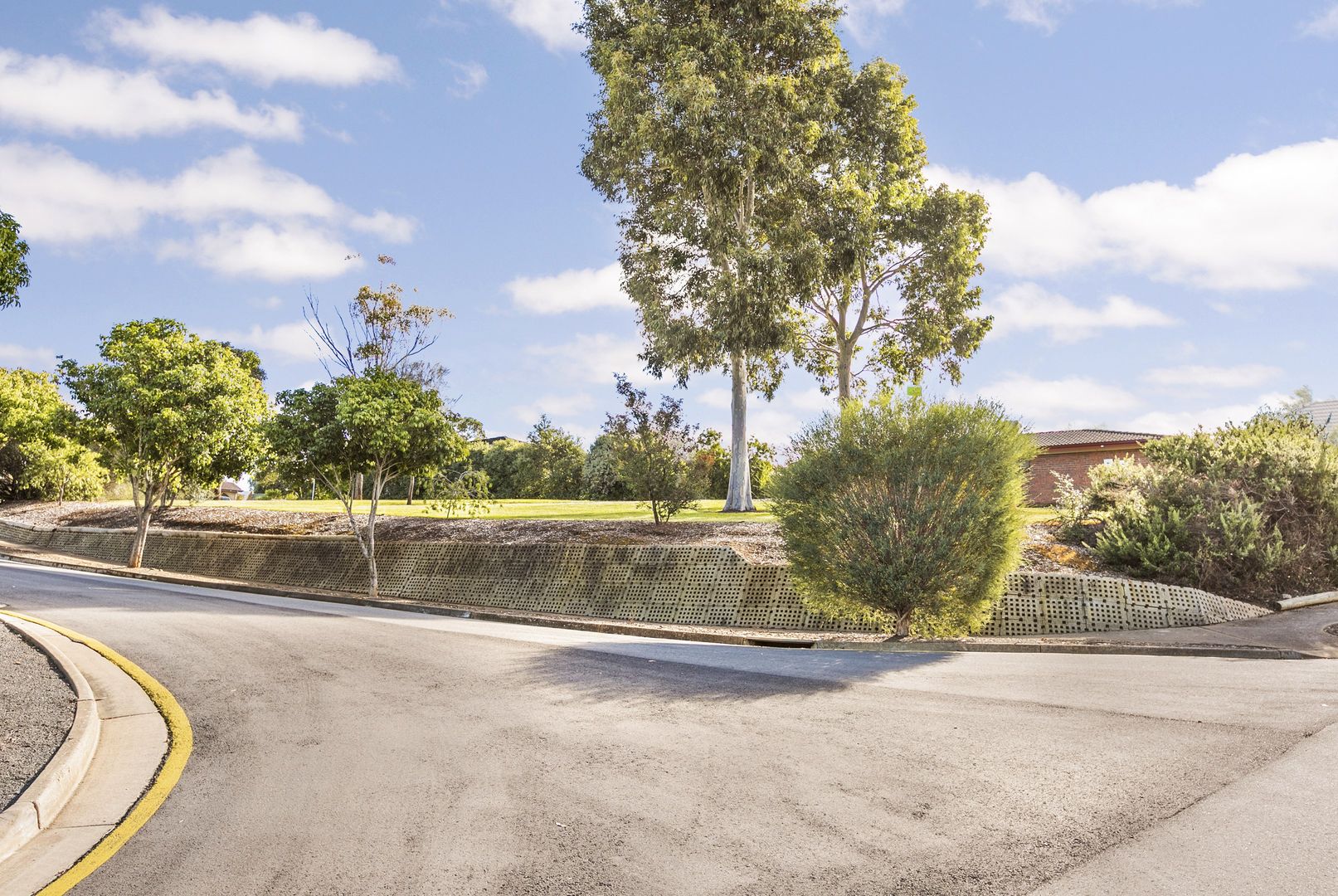 1 Luke Court, O'Halloran Hill SA 5158, Image 2