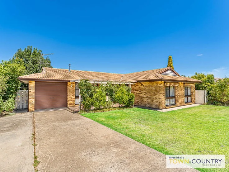 Primary image of 14 Newling Avenue, Armidale NSW 2350