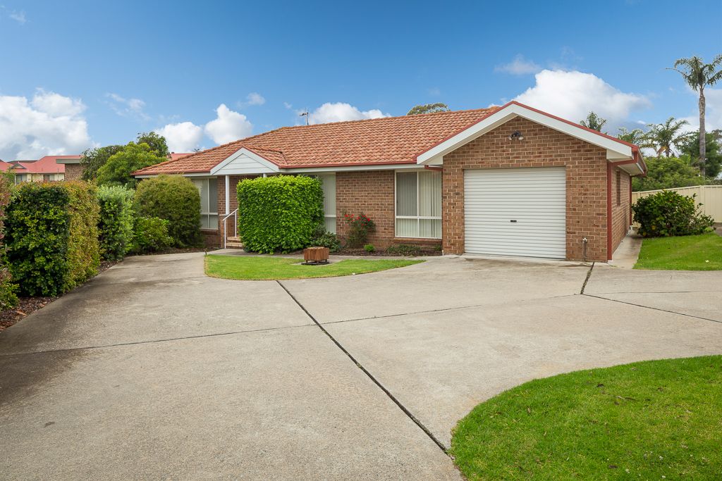 1/13 Marjorie Crescent, Batehaven NSW 2536