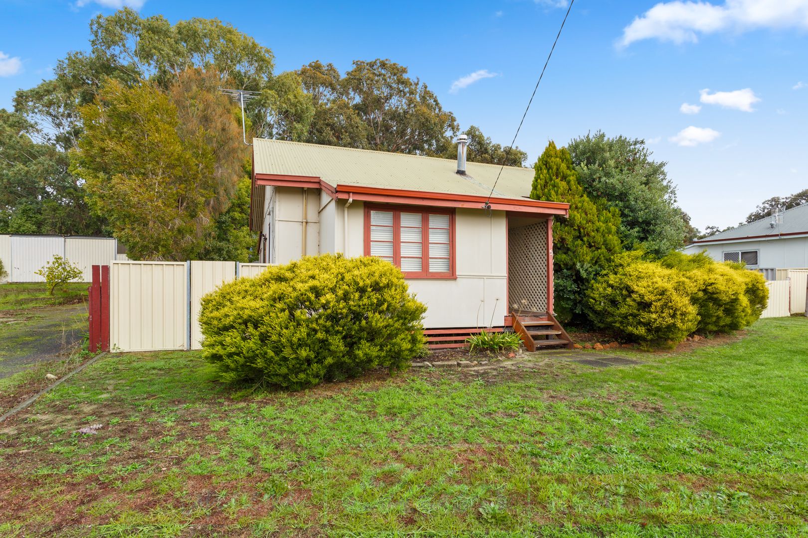 5 Telfer Crescent, Collie WA 6225, Image 2