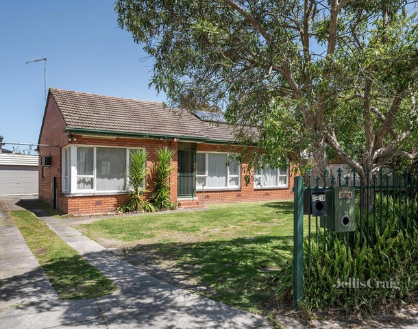 18 Windsor Avenue, Mount Waverley VIC 3149