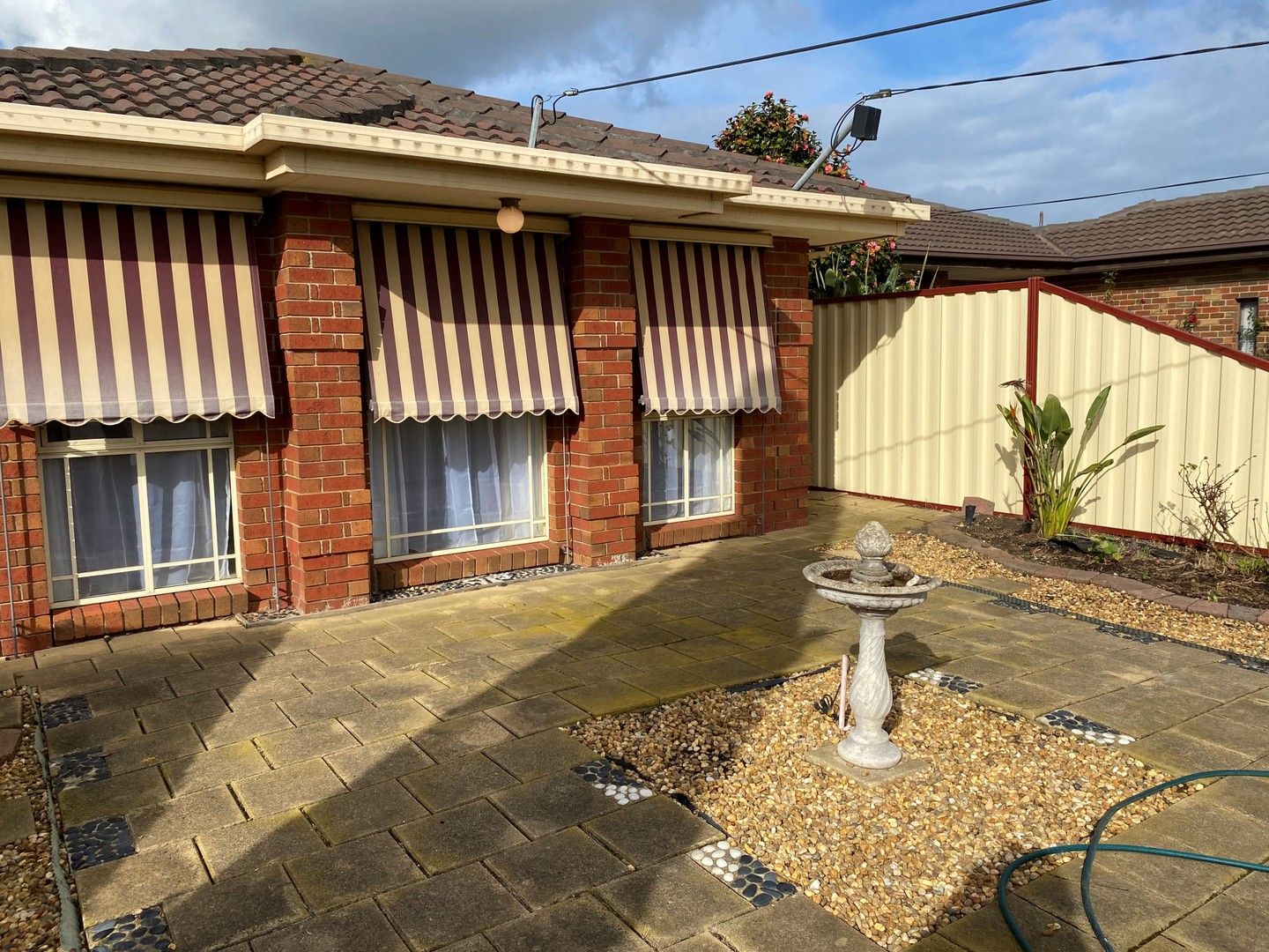 4 bedrooms House in 16 Mildenhall Court ALTONA MEADOWS VIC, 3028