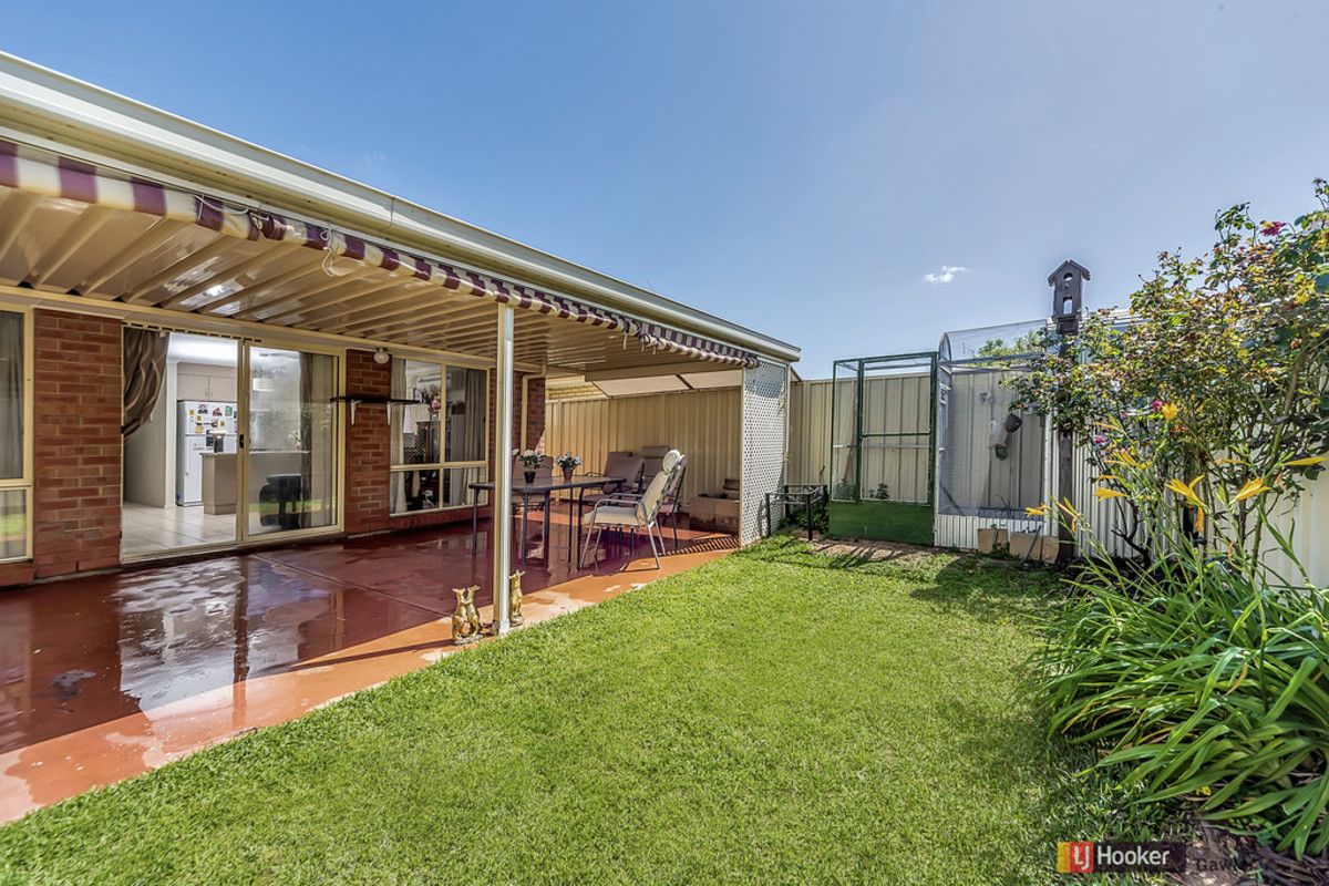 4 Oriana Court, Smithfield SA 5114, Image 2