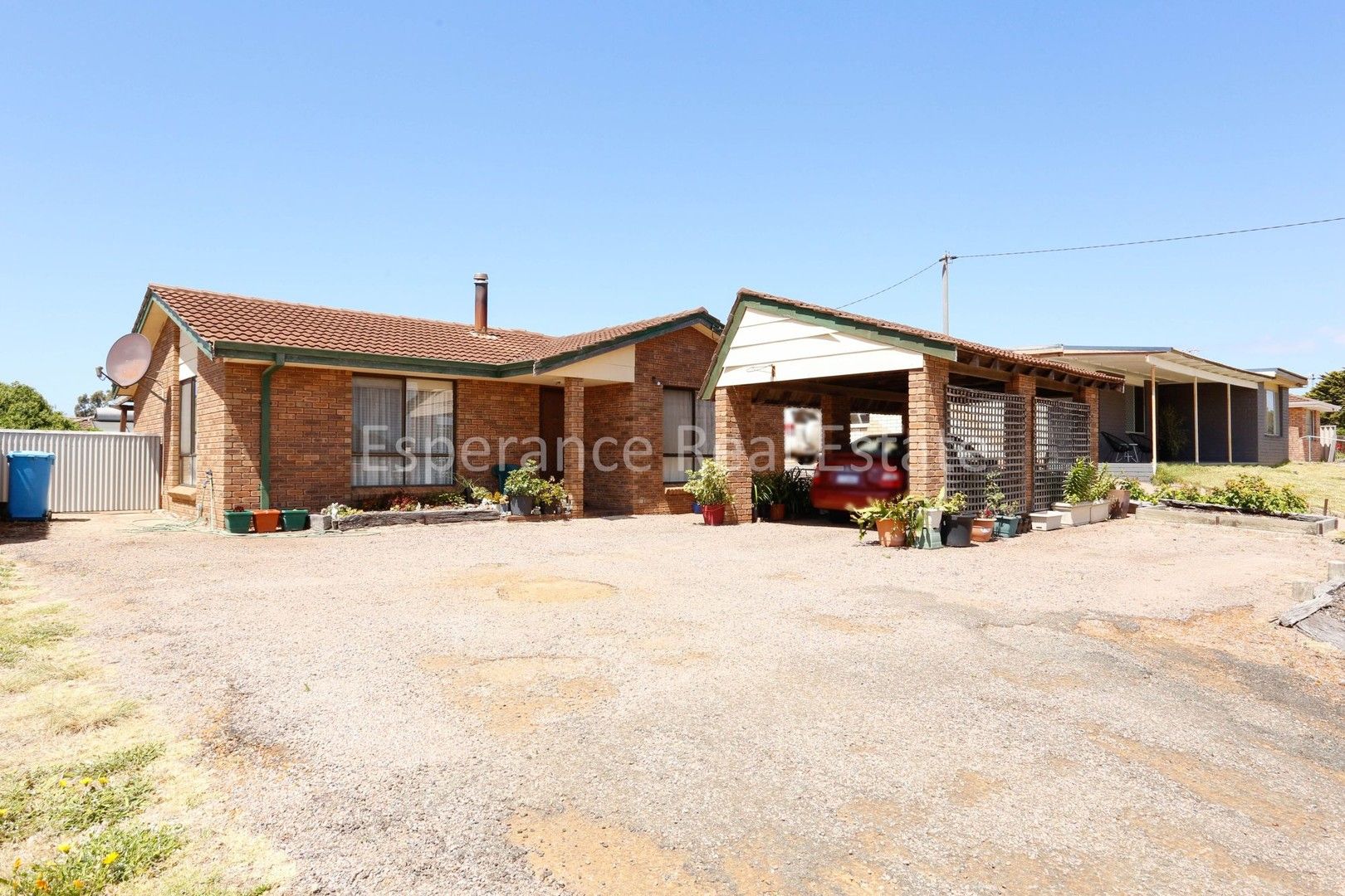 3 bedrooms House in 20 Pink Lake Road ESPERANCE WA, 6450