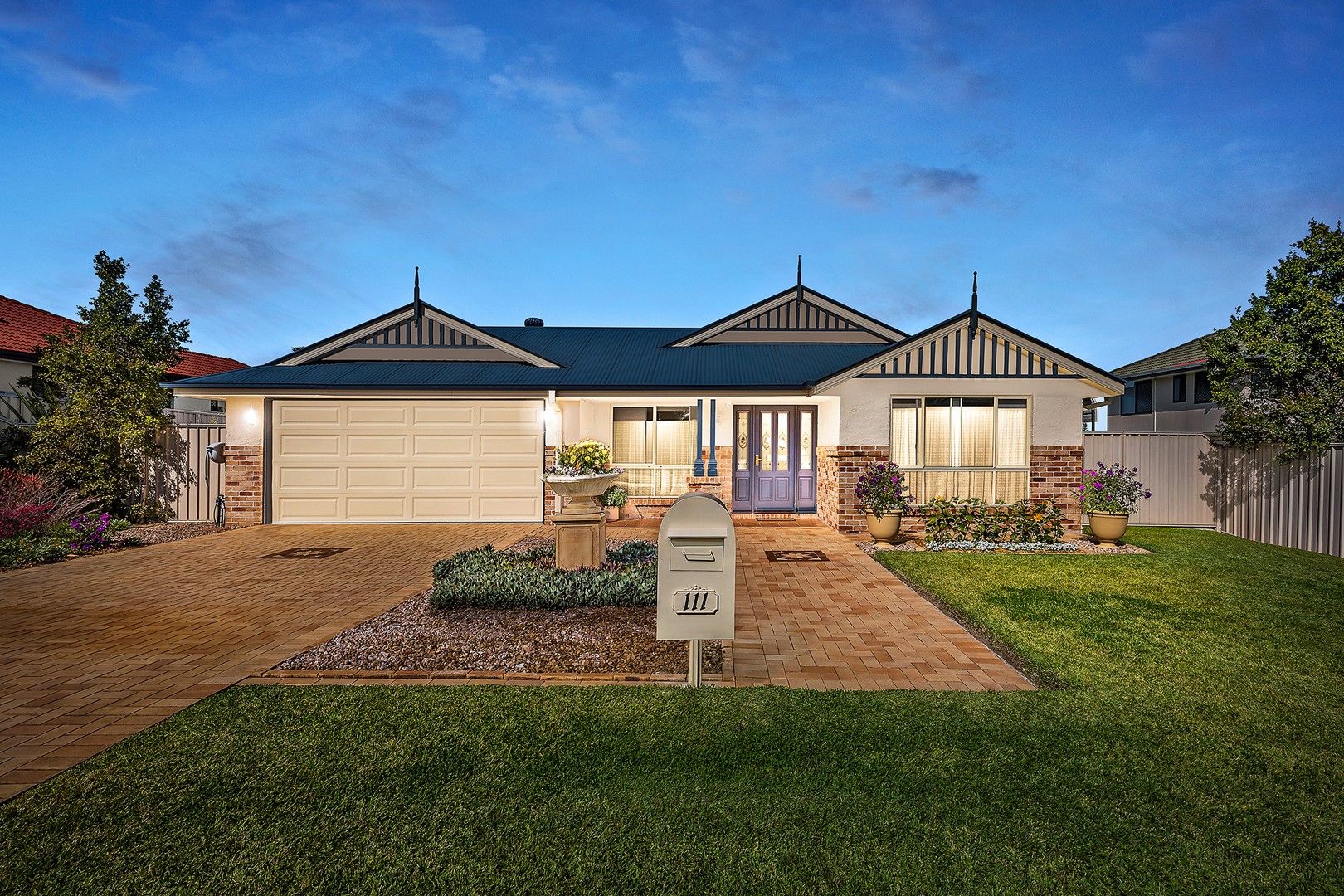 4 bedrooms House in 111 Phillip Parade DECEPTION BAY QLD, 4508