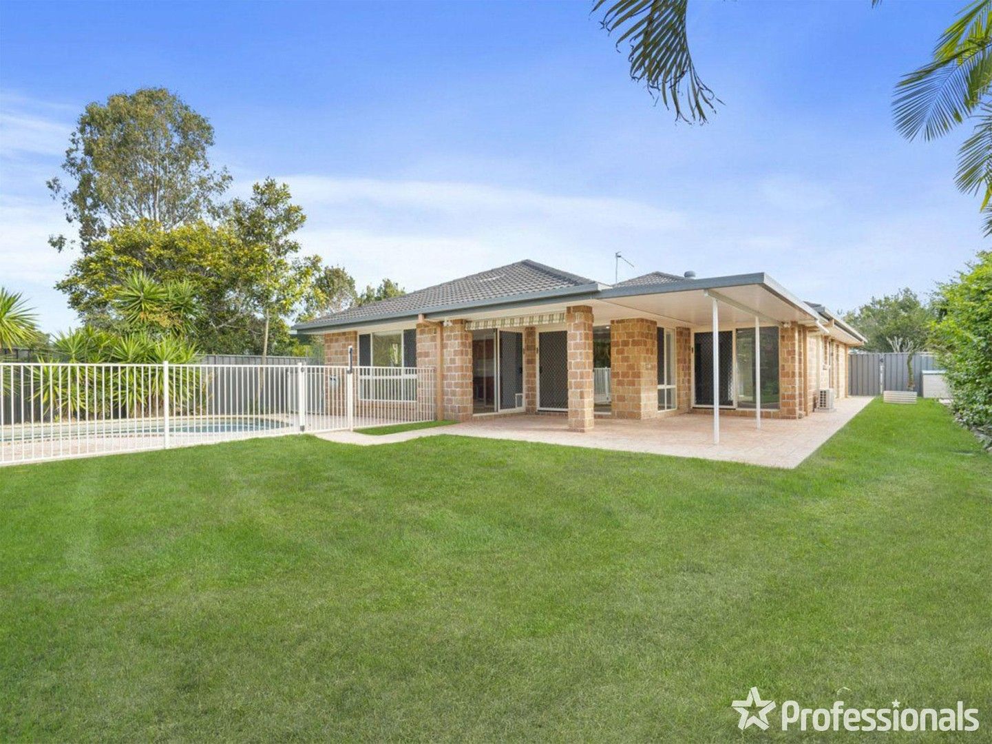 3 Tracey Crescent, Varsity Lakes QLD 4227, Image 0