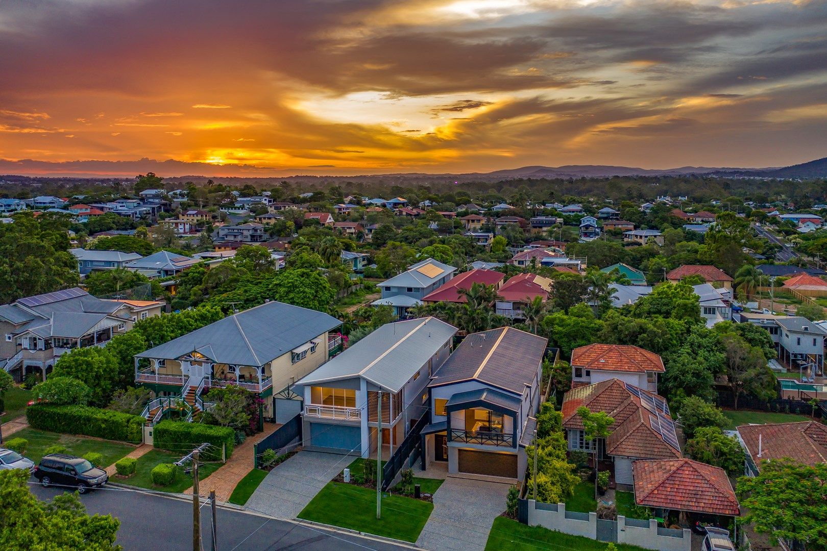 15 Lily Avenue, Yeronga QLD 4104, Image 1