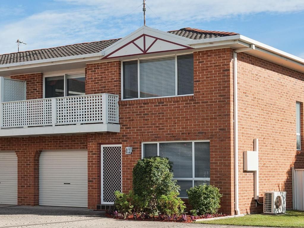 3 bedrooms Townhouse in 1/7 Reef Close FINGAL BAY NSW, 2315