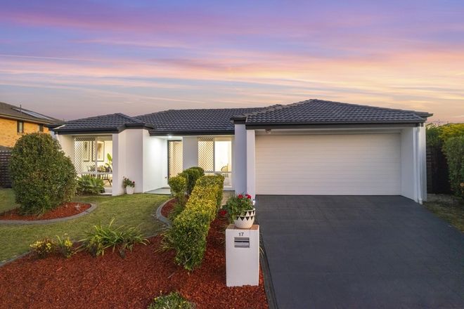 Picture of 17 Goongarrie Crescent, PARKINSON QLD 4115
