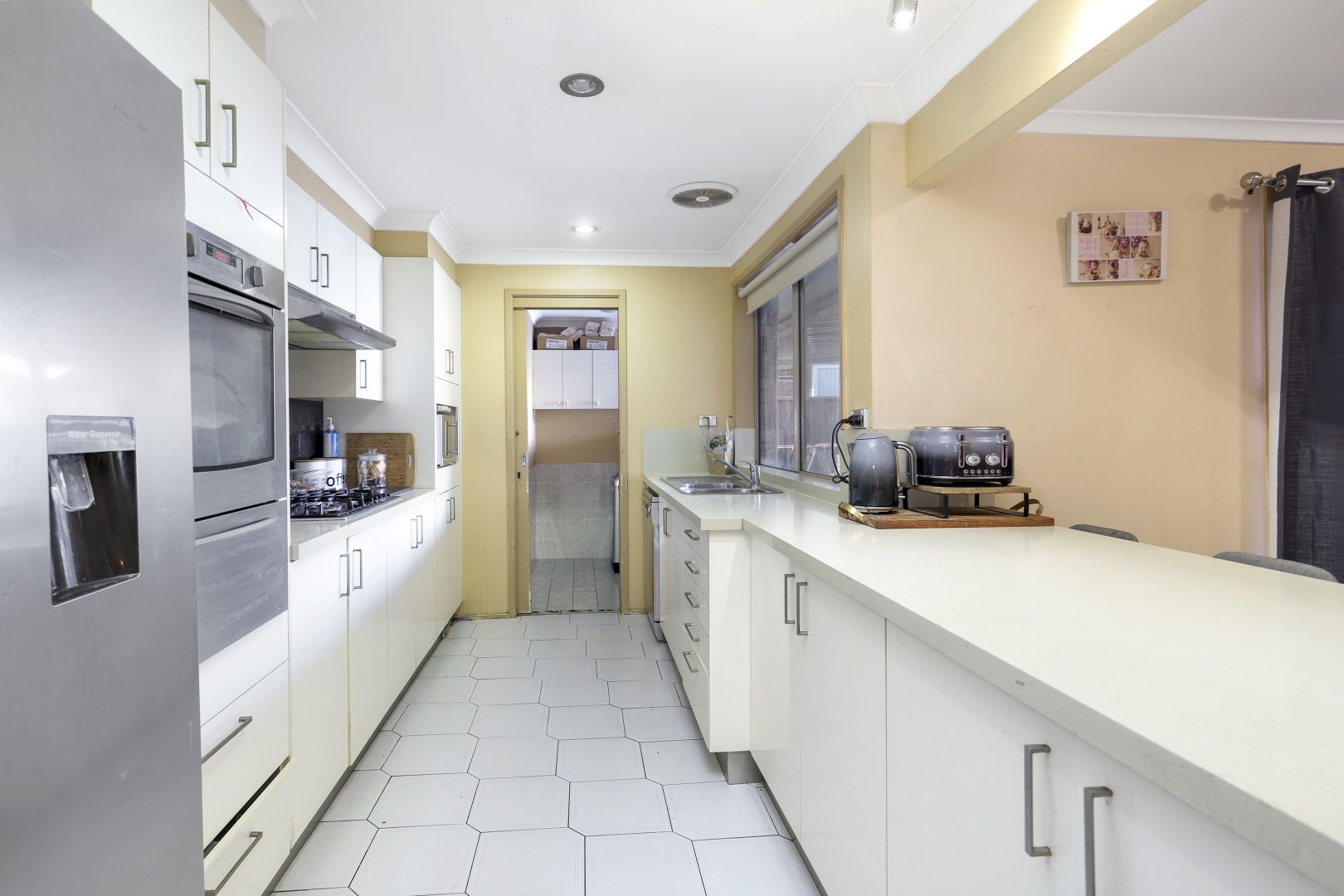 16 Lago Place, St Clair NSW 2759 Domain