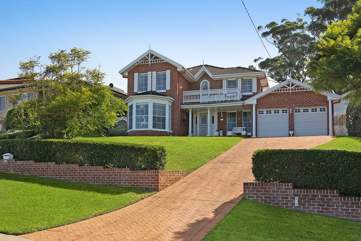Picture of 24 Seaview Street, MOLLYMOOK NSW 2539