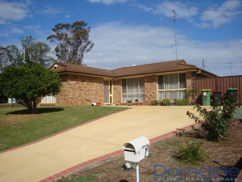 17 Mundowie Place, Claremont Meadows NSW 2747