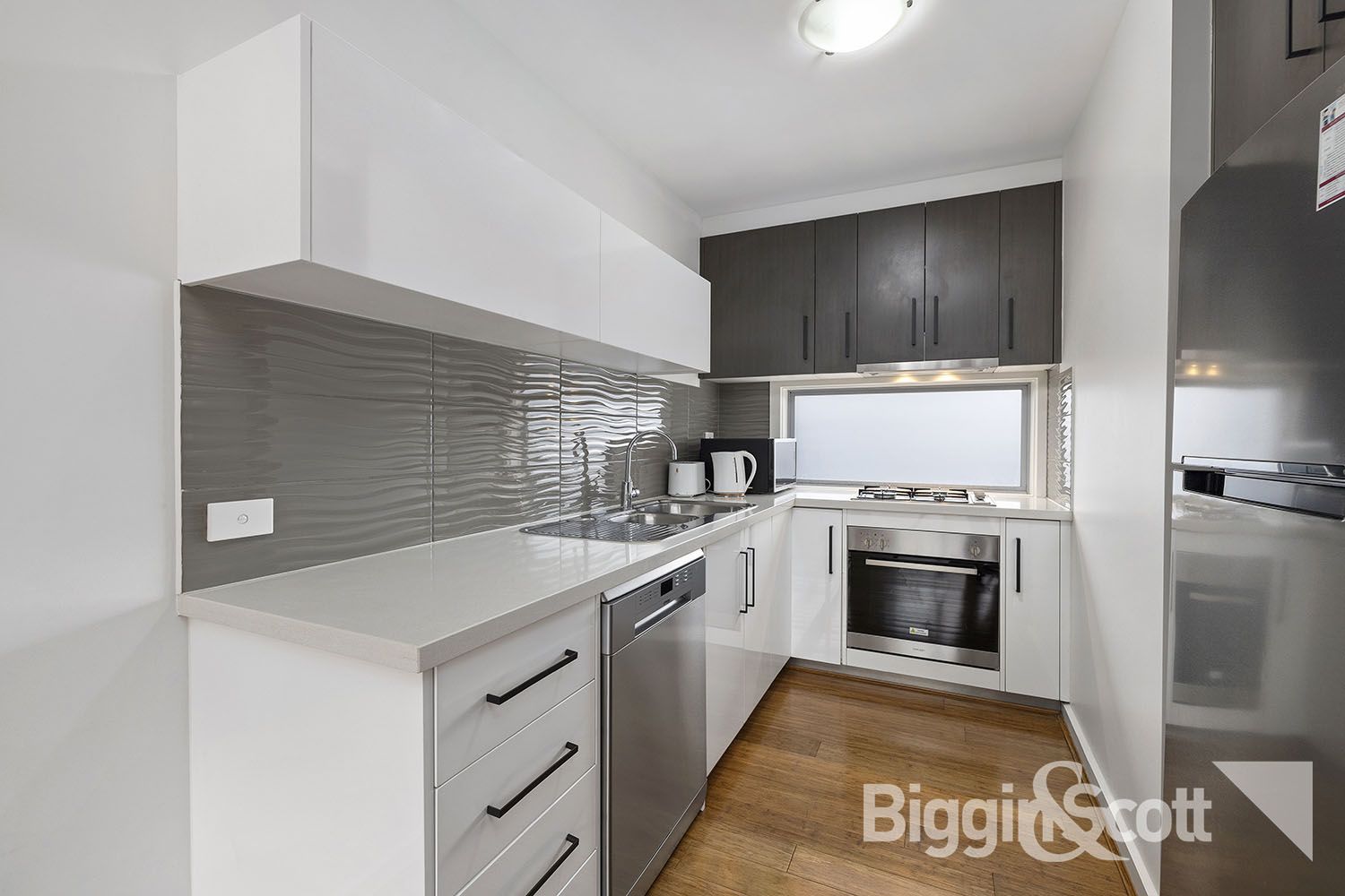 4/6 Harding Avenue, Bonbeach VIC 3196, Image 2