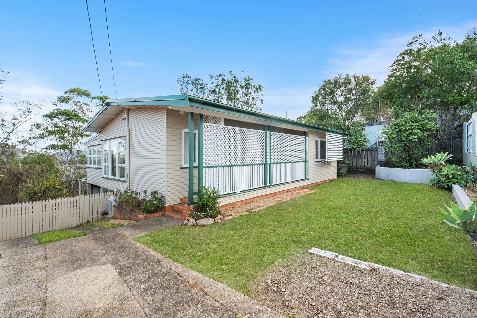 9 Plucks Road, Arana Hills QLD 4054, Image 1