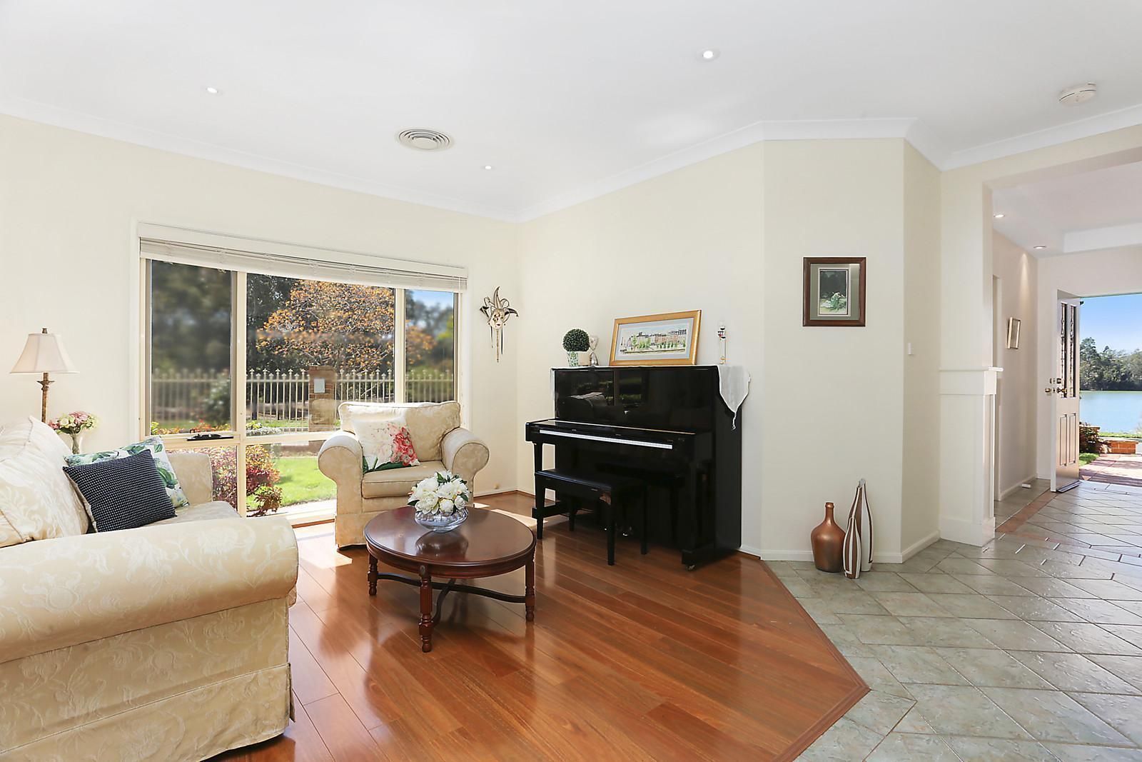 21 Inverness Circuit, Cecil Hills NSW 2171, Image 2