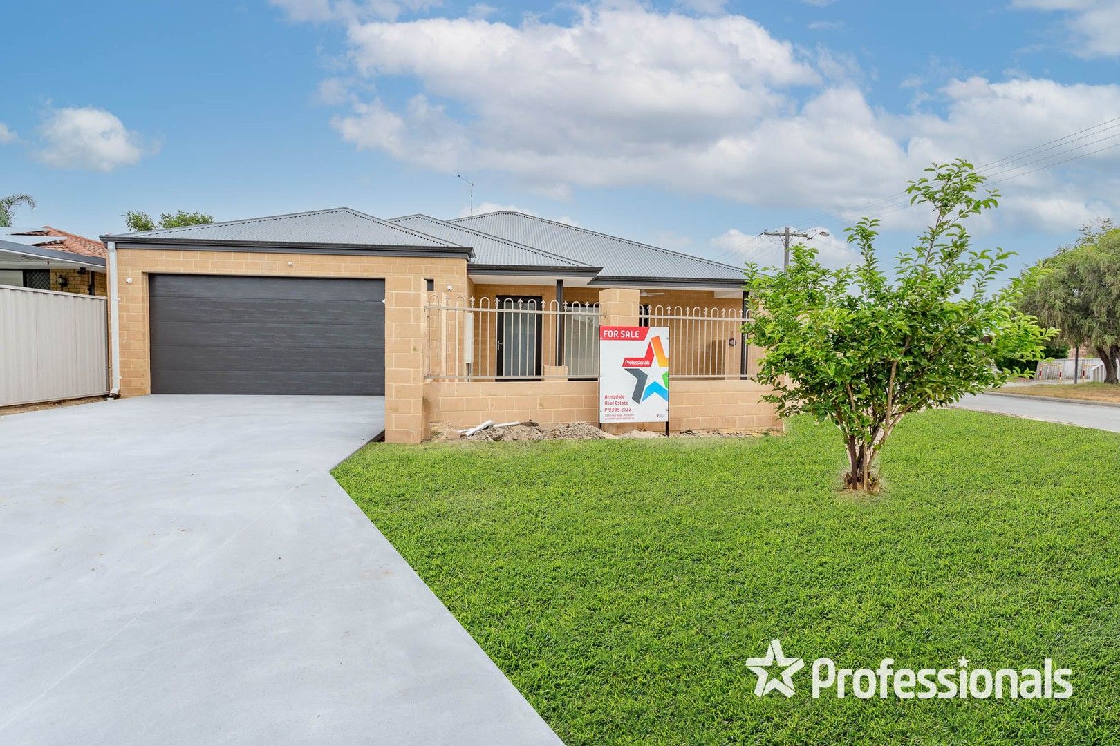 3 bedrooms House in 11A Dancy Way SEVILLE GROVE WA, 6112