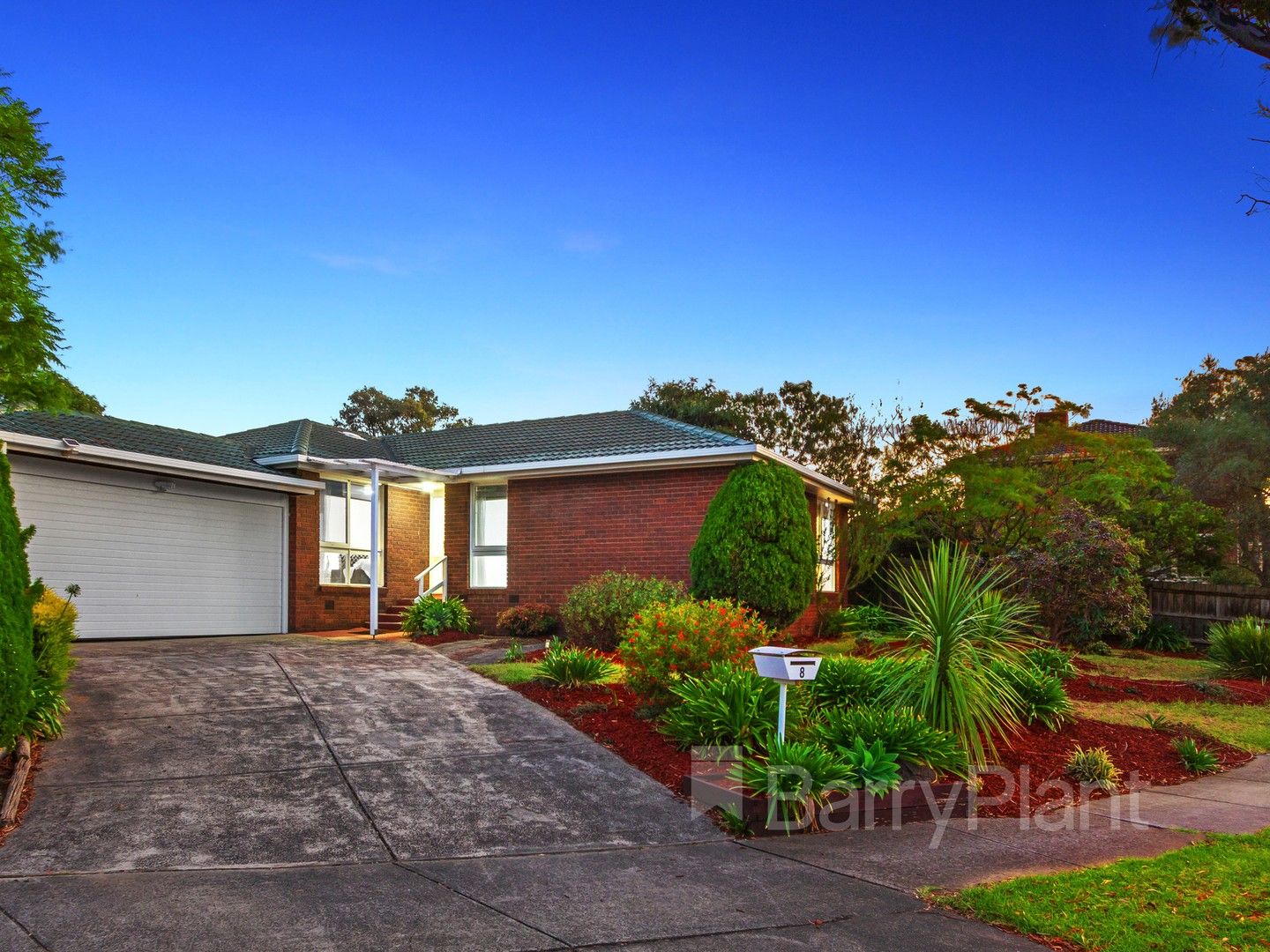 8 Amour Court, Wantirna South VIC 3152, Image 0