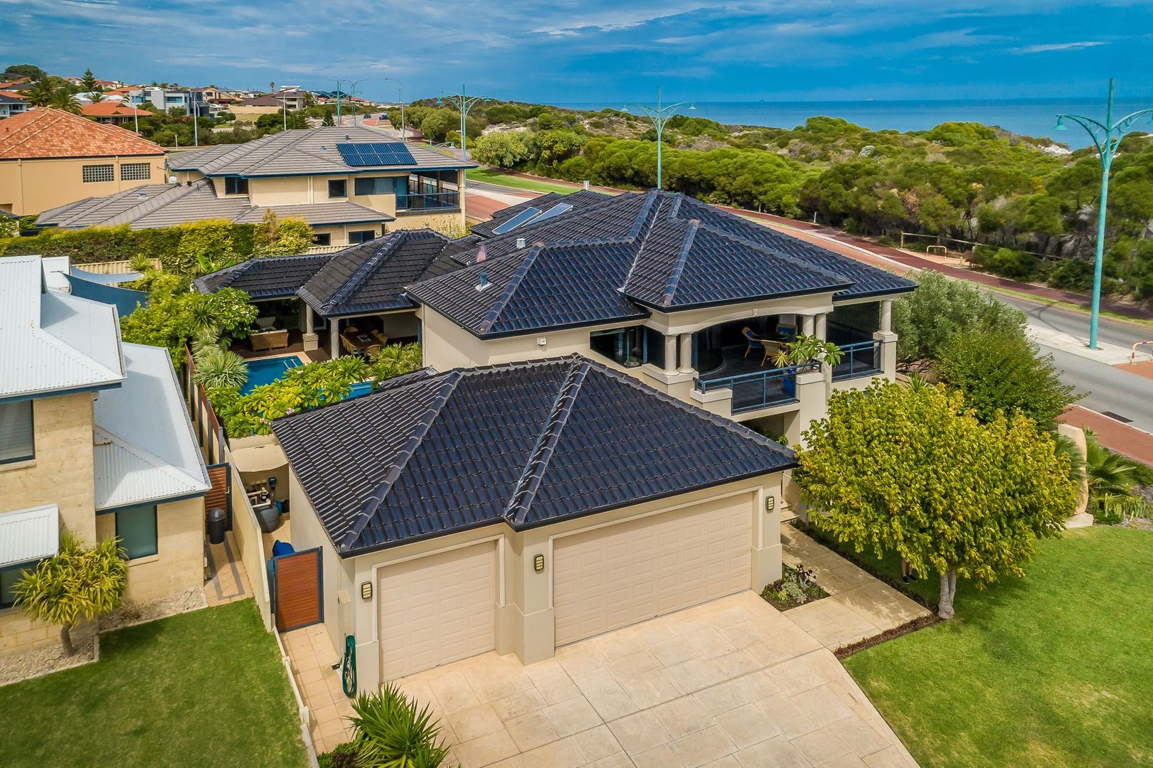 2 Discovery Circuit, Iluka WA 6028