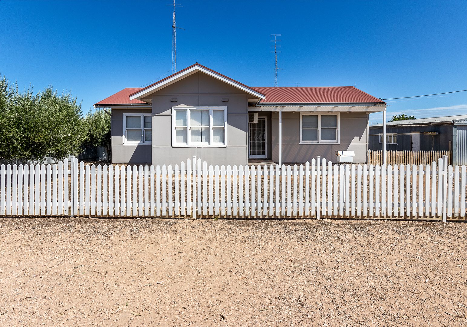 15 Irwine St, Wallaroo SA 5556, Image 2