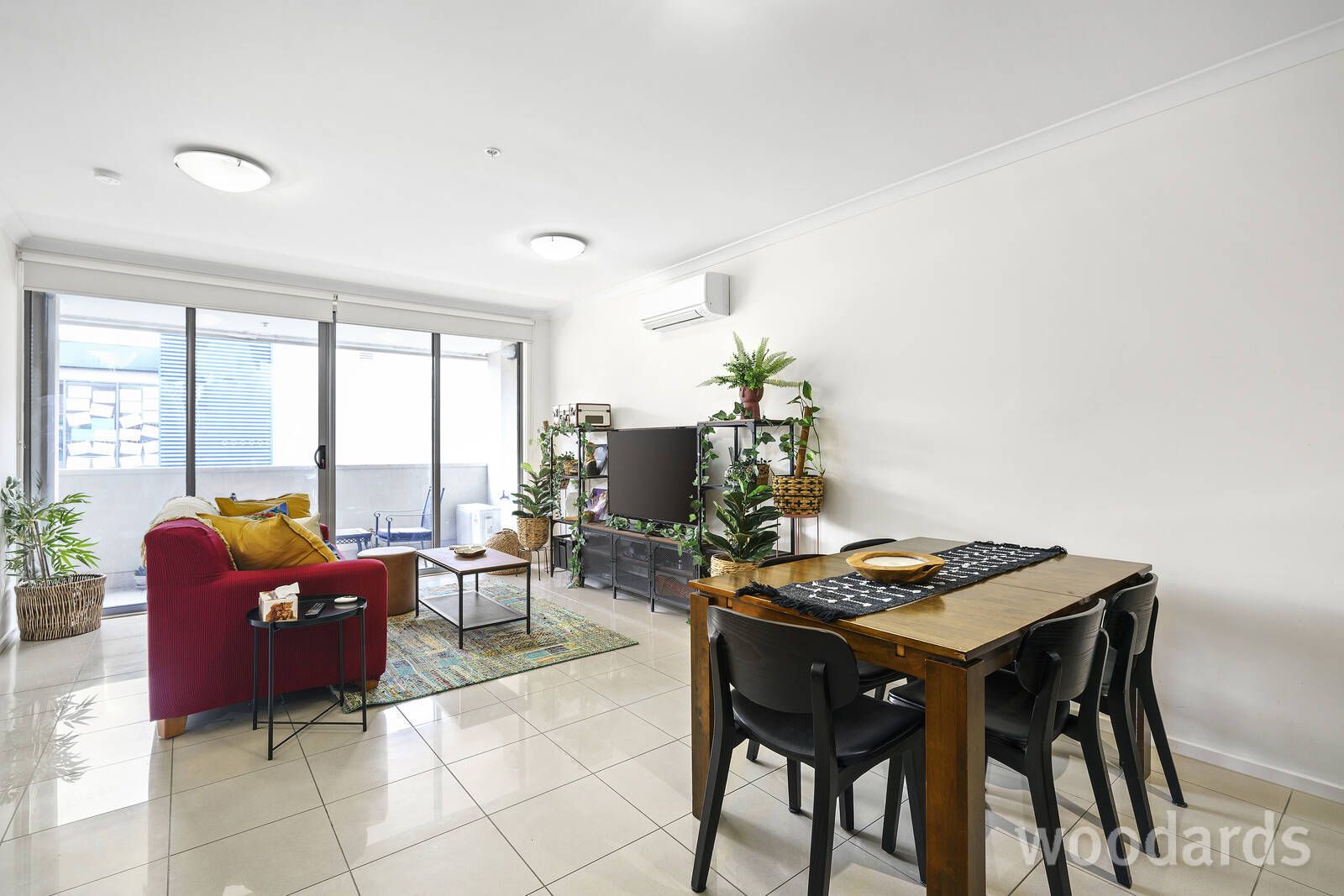 204/5 Wardens Walk, Coburg VIC 3058, Image 1