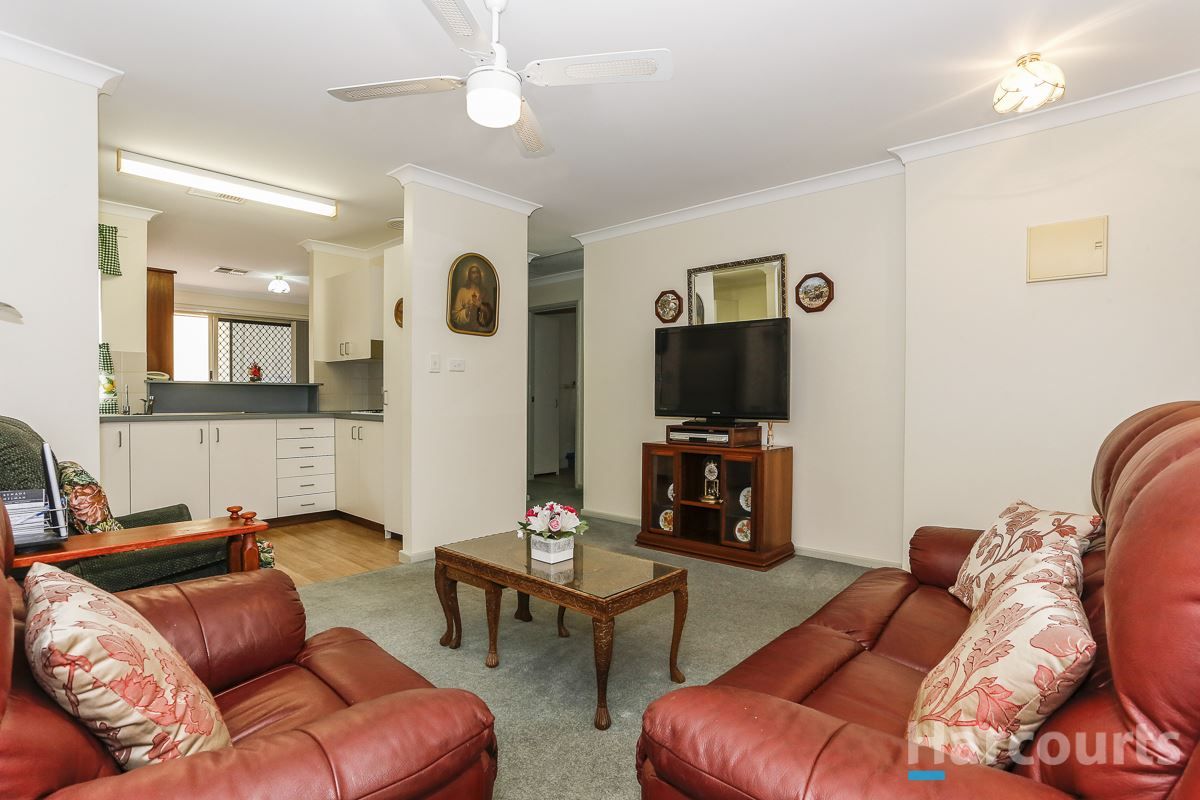 4/4 Sang Place, Bayswater WA 6053, Image 2