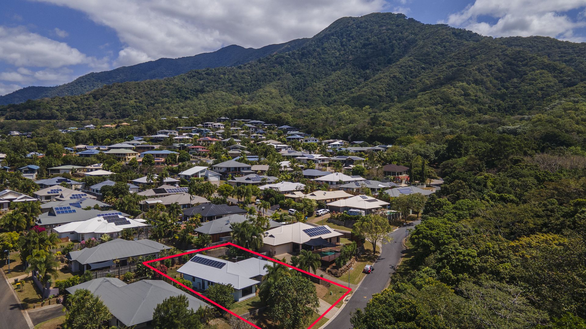 10 Regent Avenue, Redlynch QLD 4870, Image 1