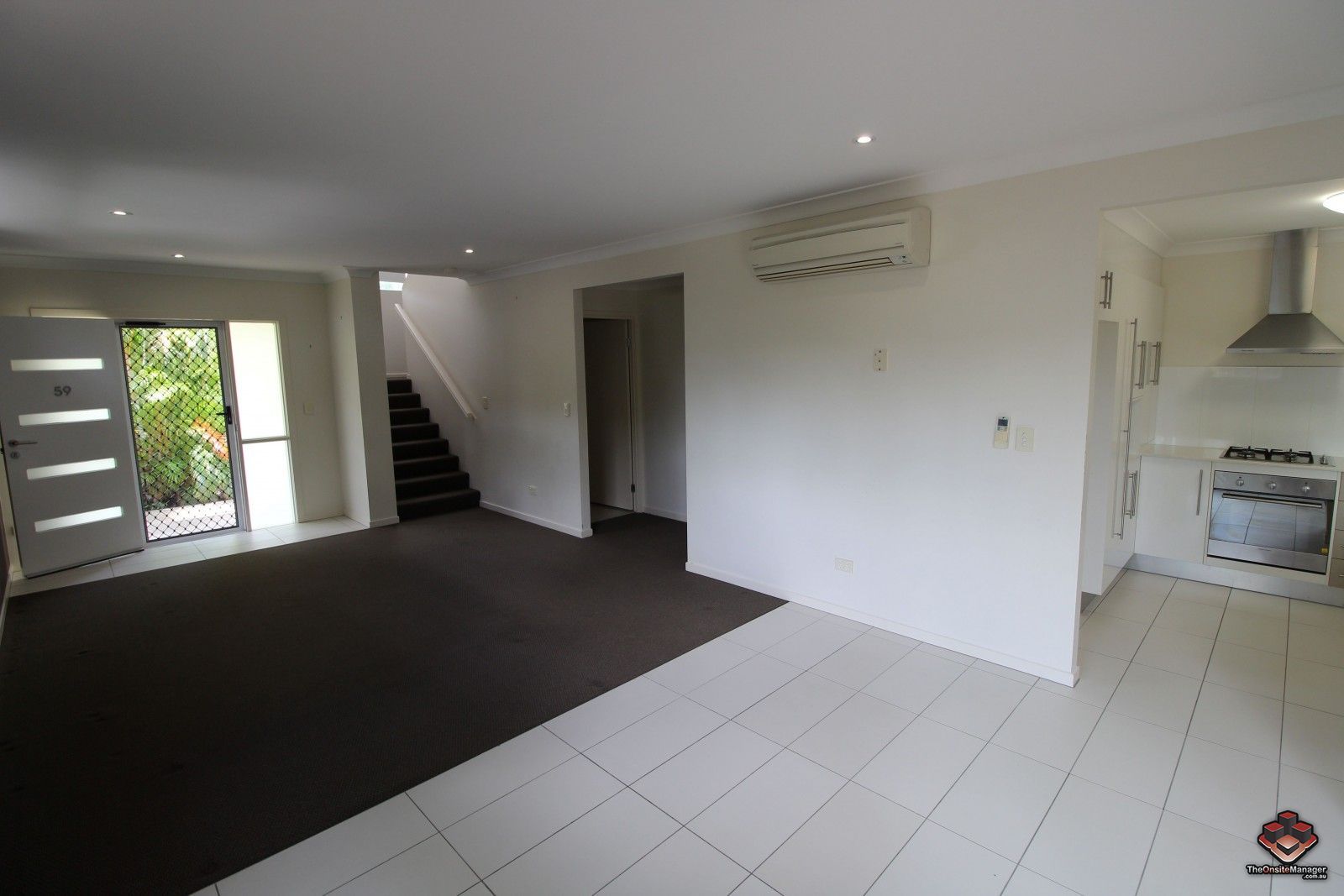 ID21128733/65 Manooka Drive, Cannonvale QLD 4802 Townhouse For Rent