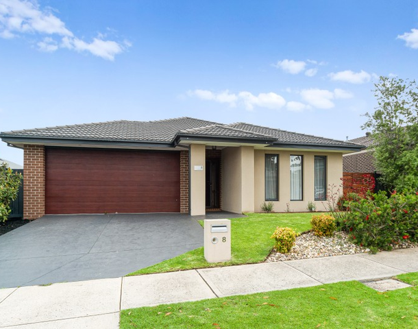 8 Canopy Grove, Cranbourne East VIC 3977