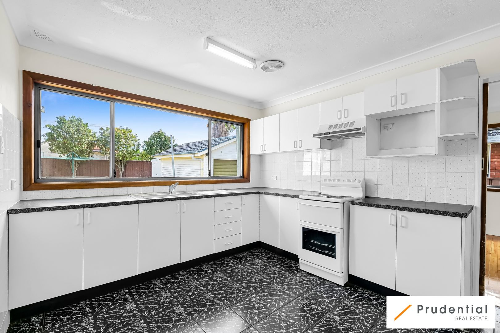 22 Brisbane Road, Campbelltown NSW 2560, Image 2