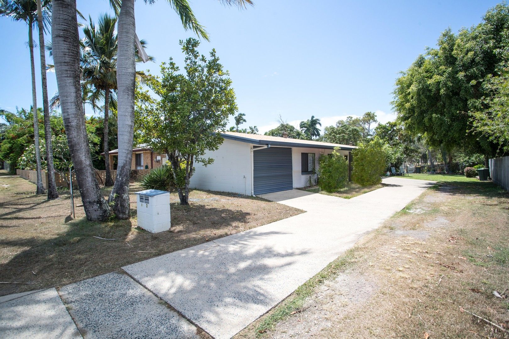 1 & 2/5 Geoffrey Thomas Drive, Bucasia QLD 4750, Image 0