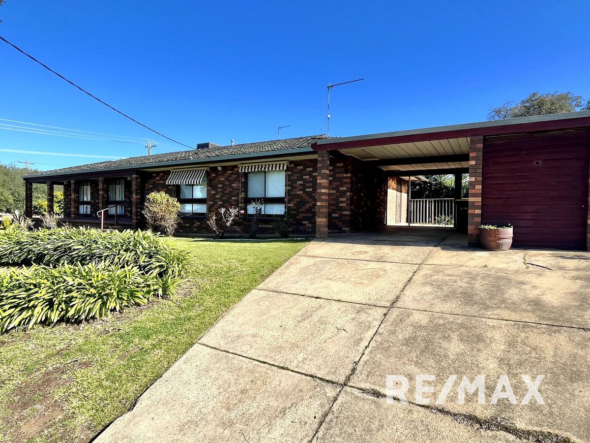 61 Red Hill Road, Kooringal NSW 2650