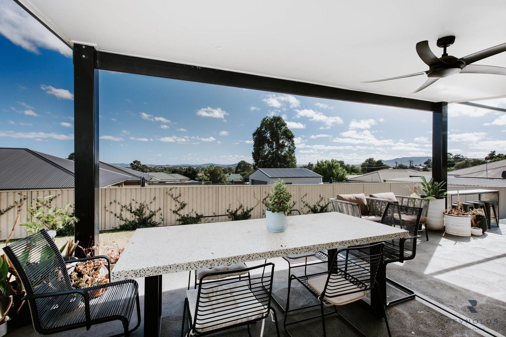 4 bedrooms House in 15 Baskerville Drive MUDGEE NSW, 2850