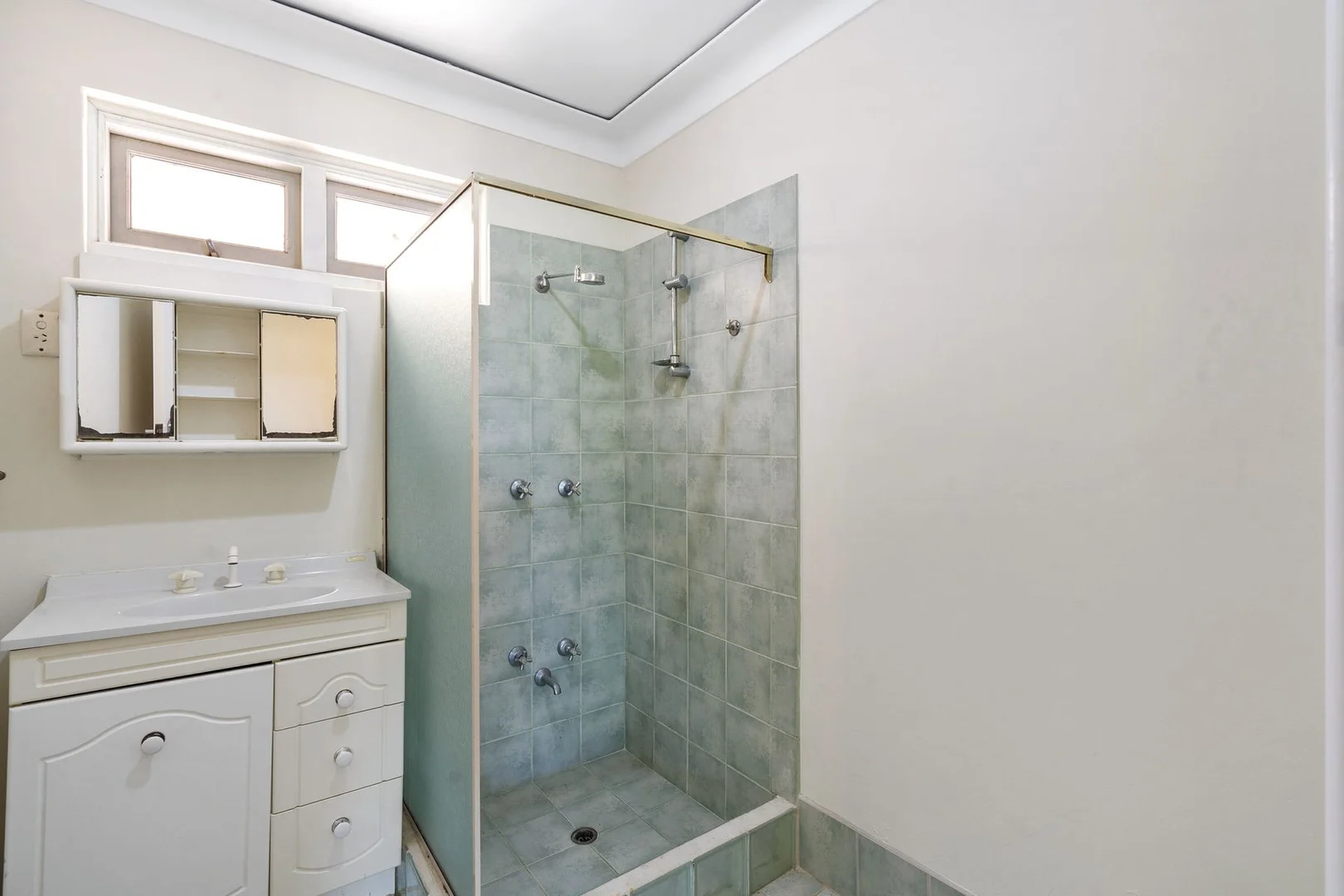 Additional image 10 of 108 James Street, Gosnells WA 6110