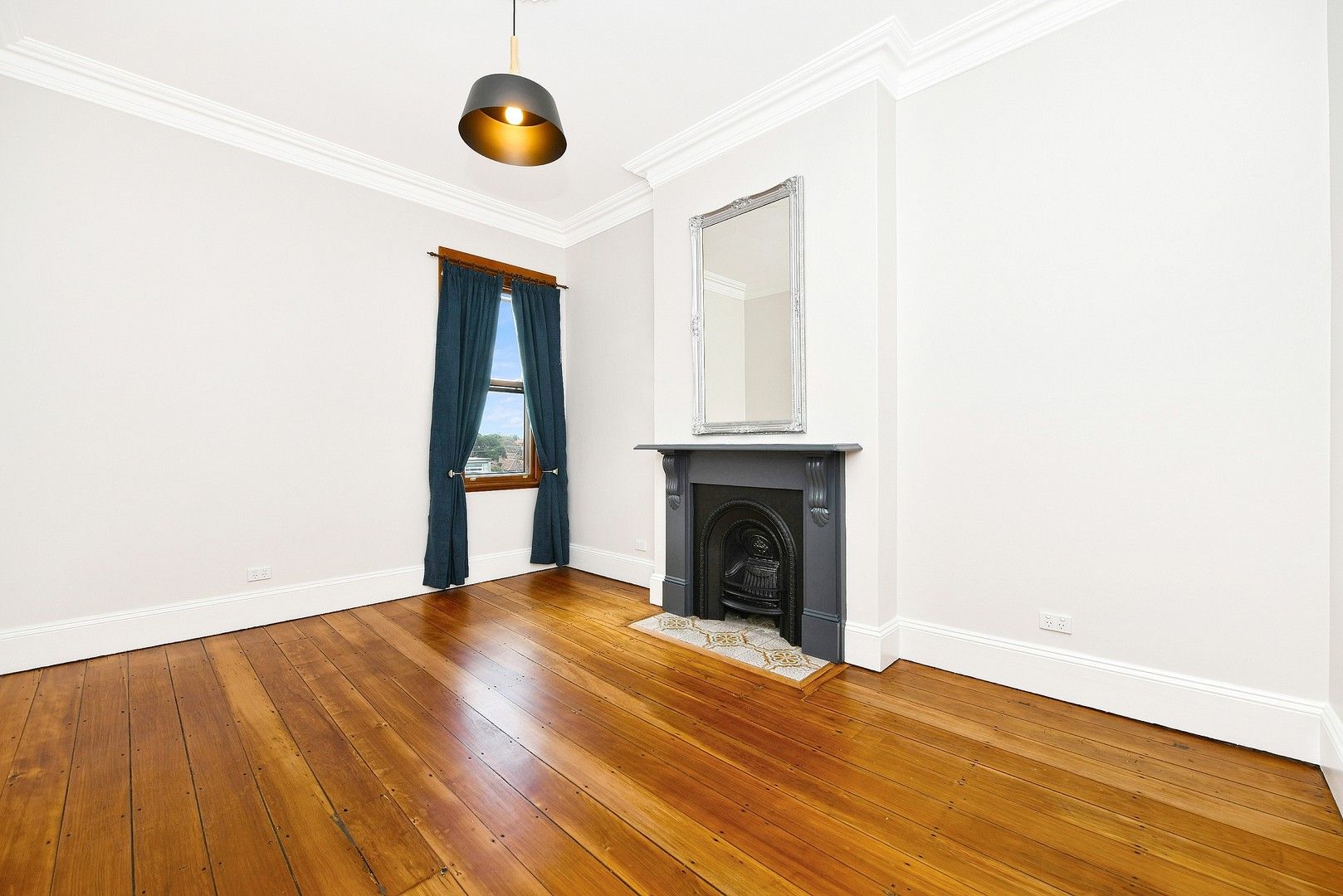 4 bedrooms House in 220 Albany Road PETERSHAM NSW, 2049