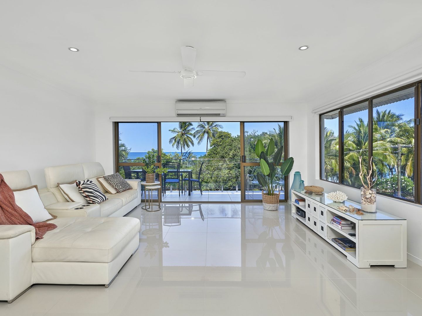 5/127 Arlington Esplanade, Clifton Beach QLD 4879, Image 2