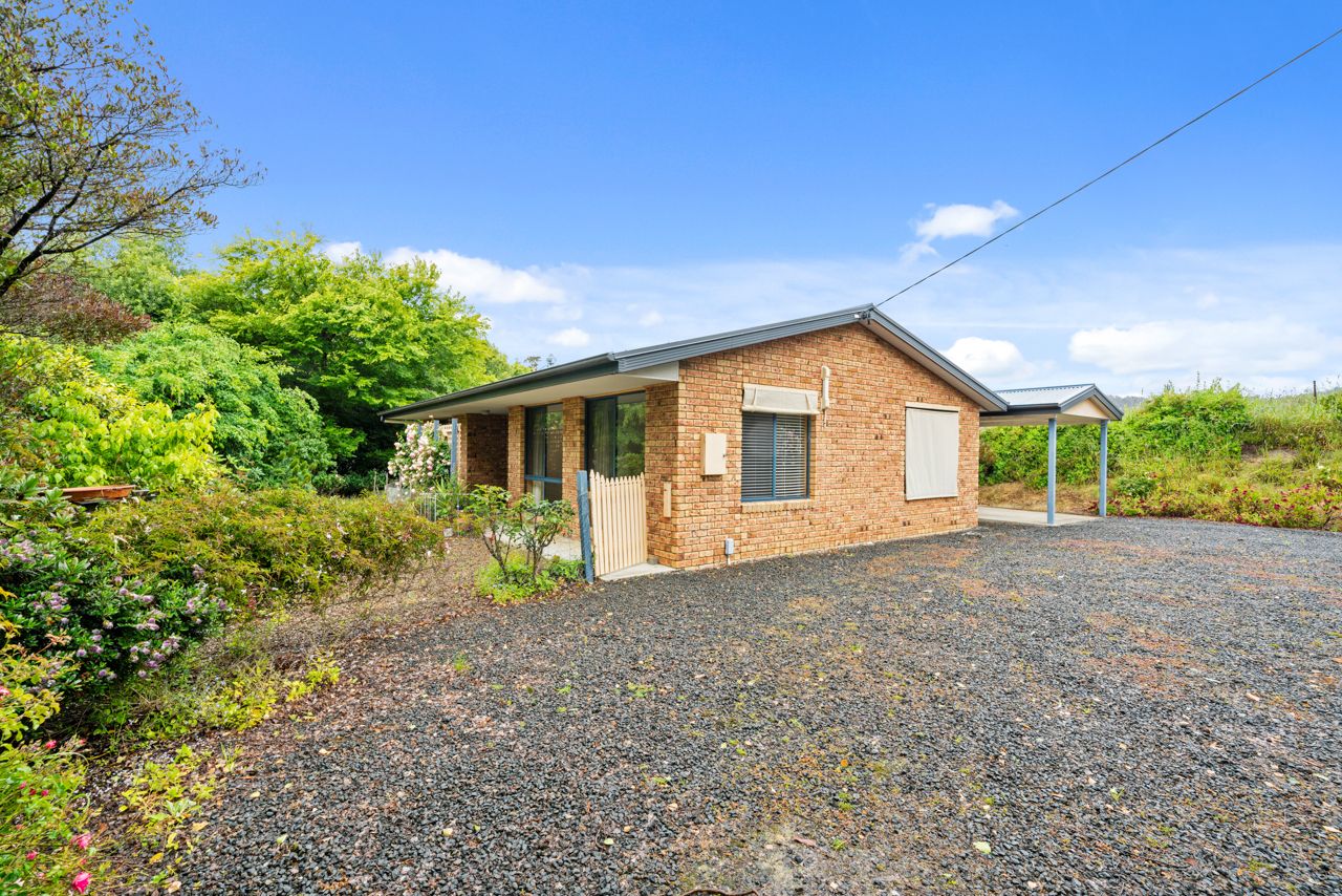 2 bedrooms House in 85 Connors Road CYGNET TAS, 7112