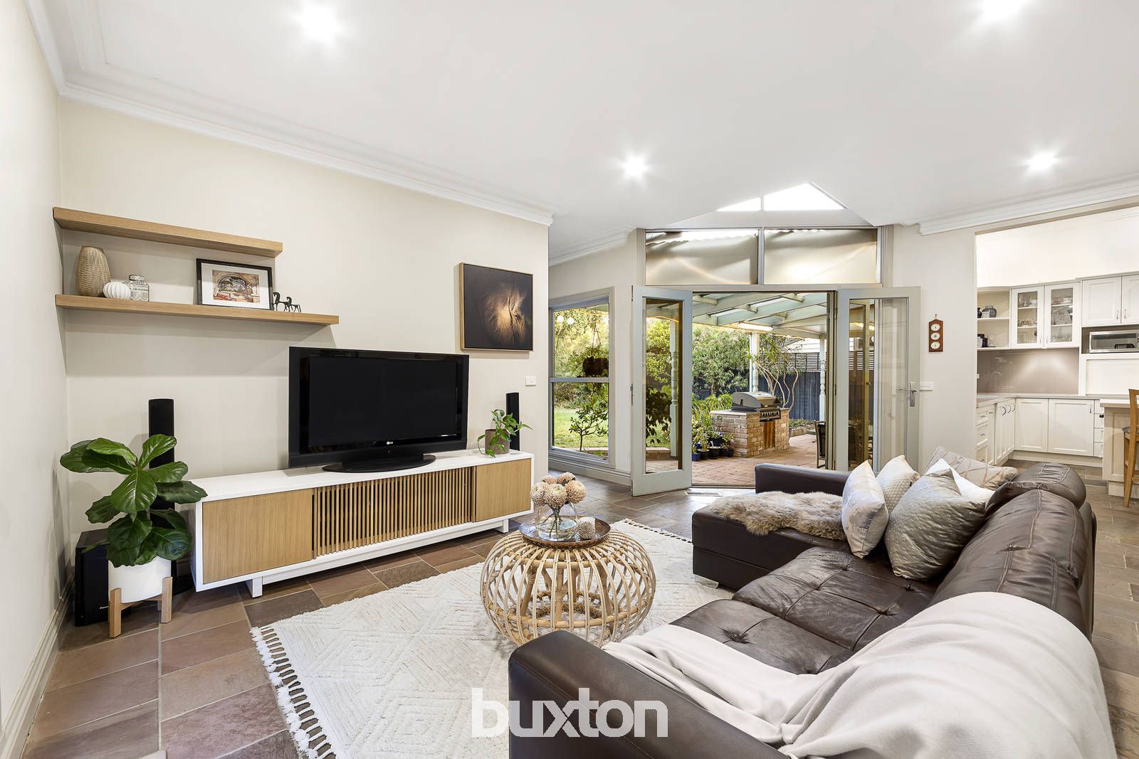 68 Orlando Street, Hampton VIC 3188, Image 2