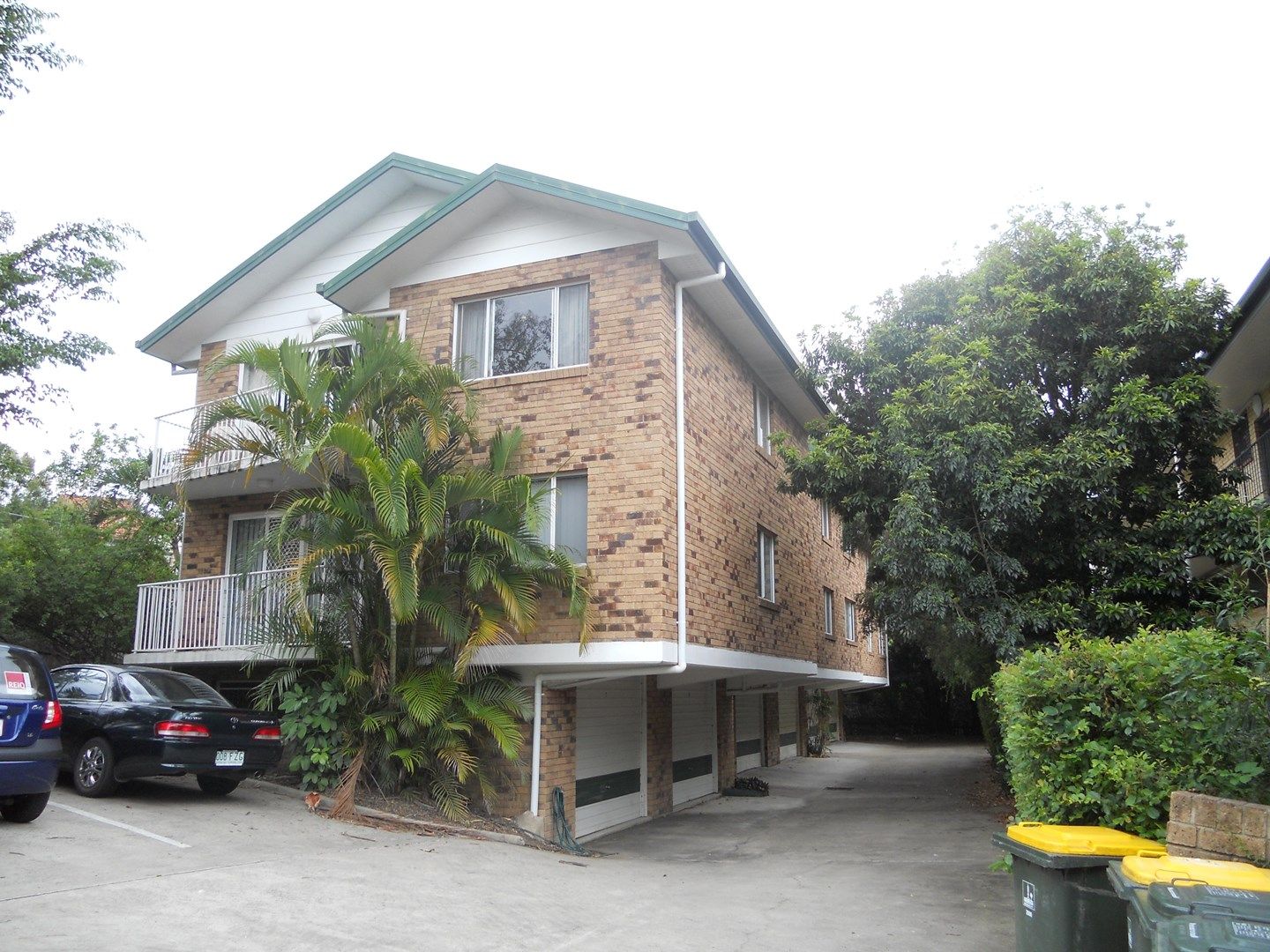 2 bedrooms Apartment / Unit / Flat in 1/73 Lang Parade AUCHENFLOWER QLD, 4066