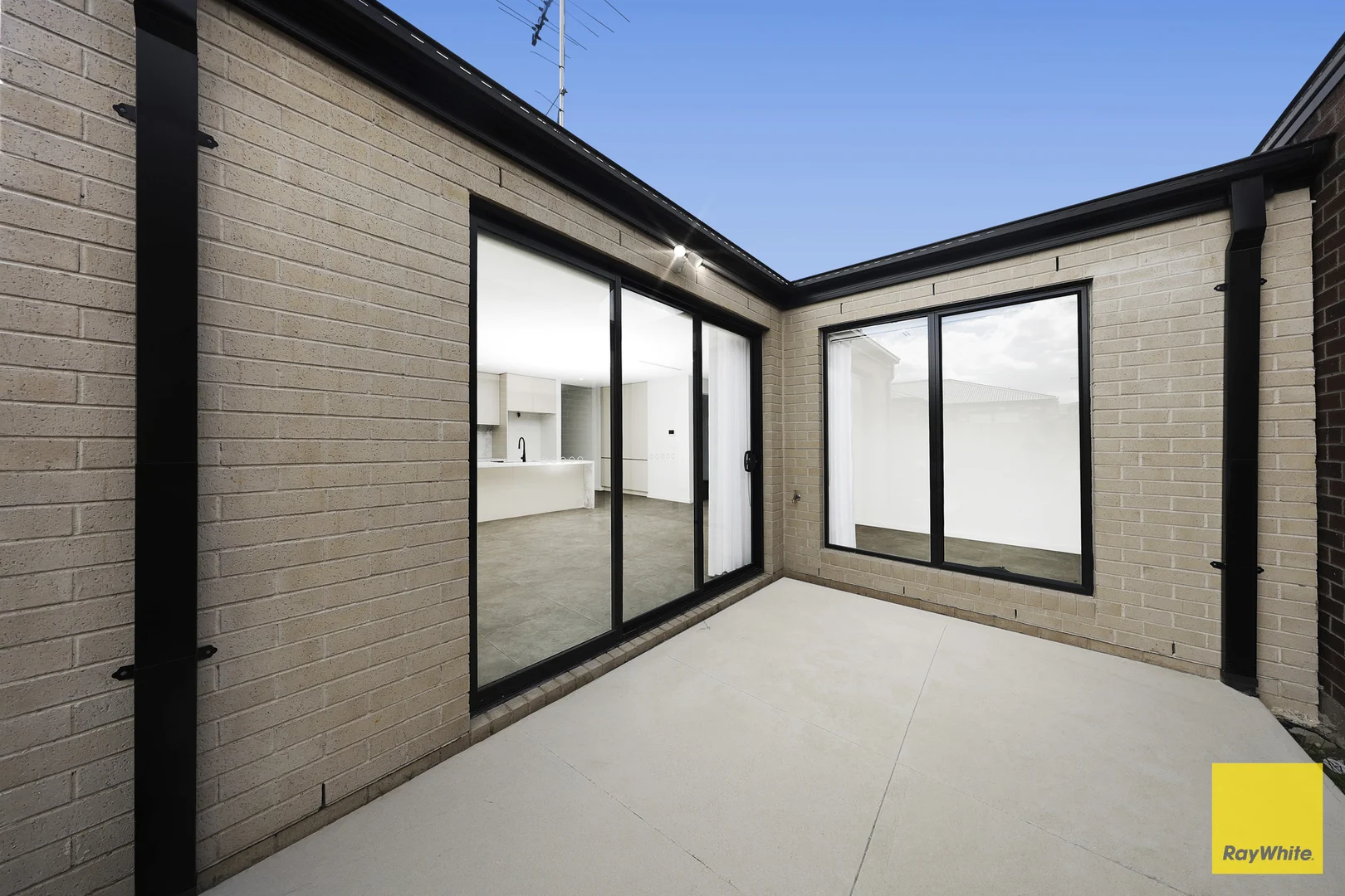 Additional image 14 of 1 Digtree Crescent, Mickleham VIC 3064