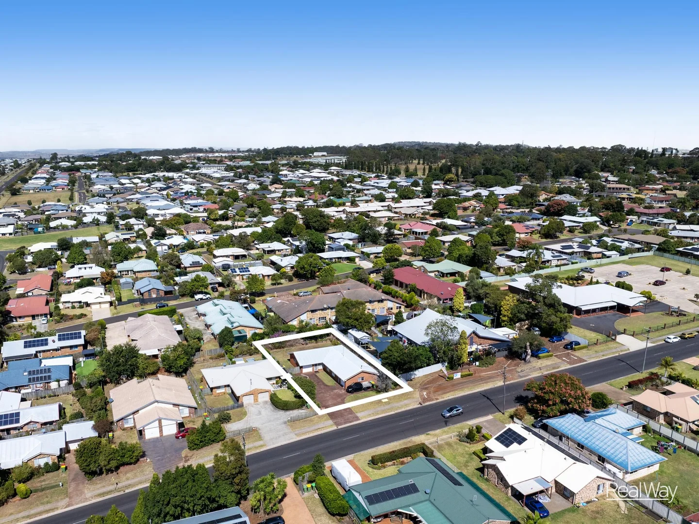 Additional image 10 of 2/330 Spring Street, Kearneys Spring QLD 4350