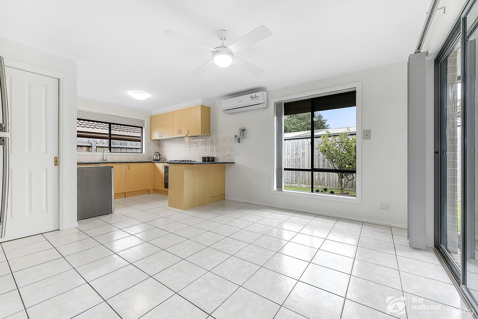 8 Stone Court, Cranbourne North VIC 3977, Image 1