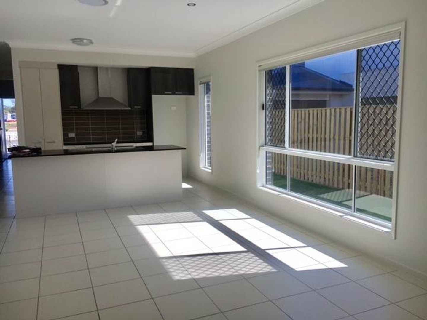 78 Flametree Circuit, Arundel QLD 4214, Image 1