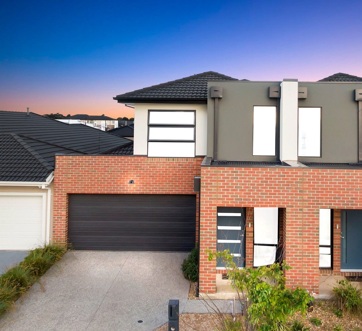 3 bedrooms House in 17 Splendour Circuit DIGGERS REST VIC, 3427