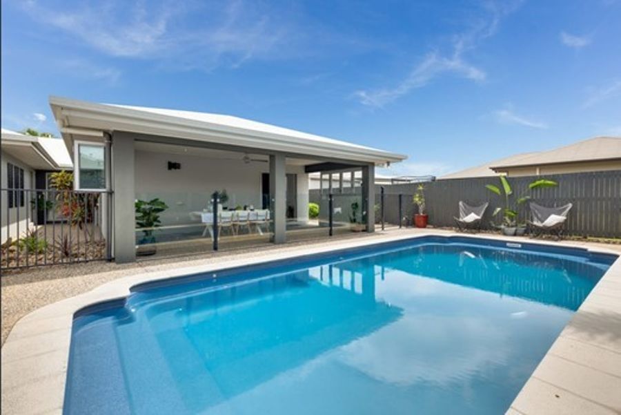 4 bedrooms House in 5 Helga Court GLENELLA QLD, 4740