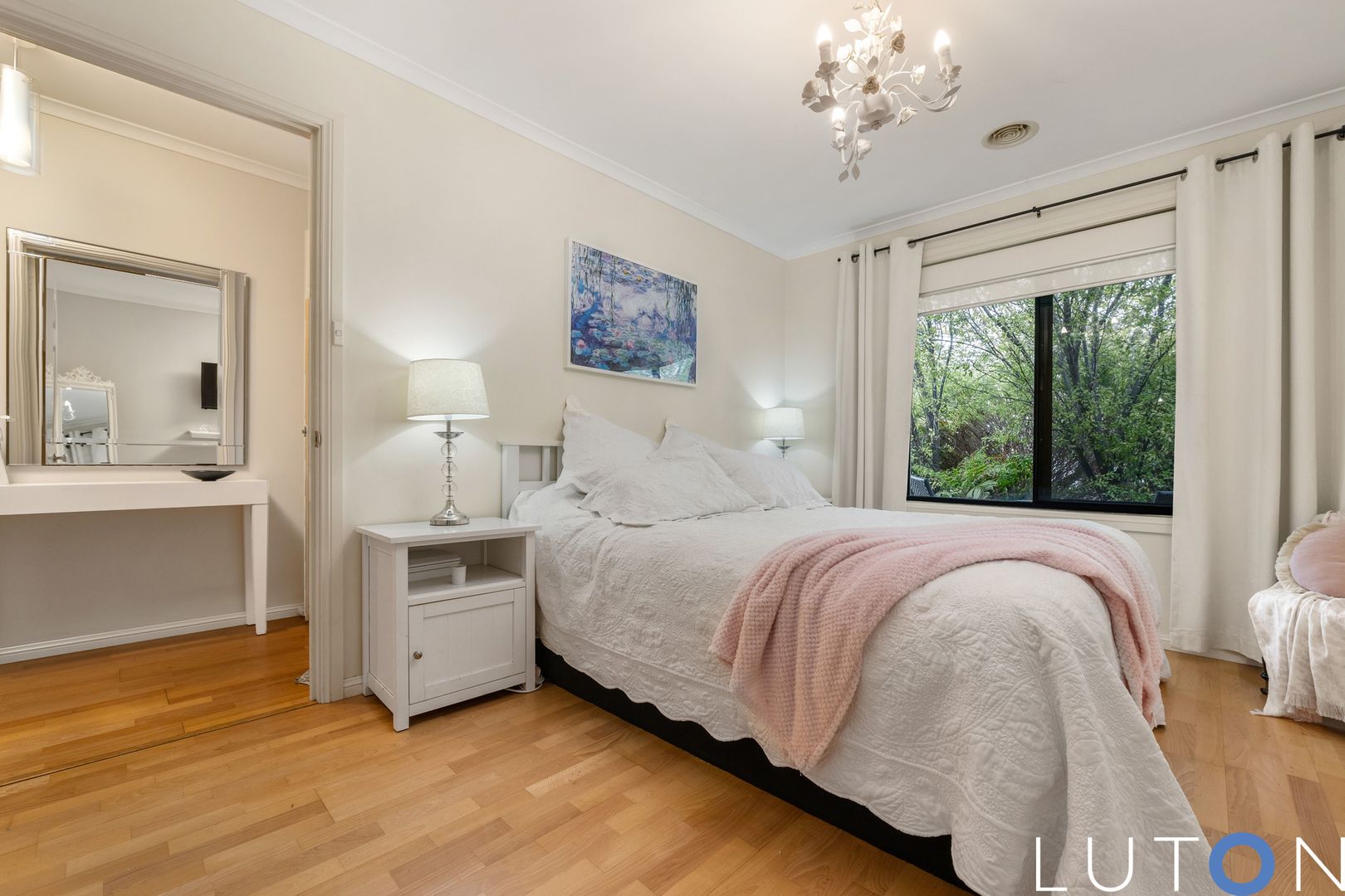 16 Fidler Court, Bruce ACT 2617, Image 2