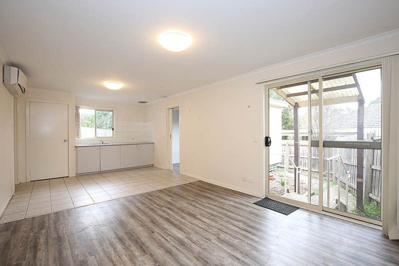 1 bedrooms Apartment / Unit / Flat in 2/11 McDermott Avenue MOOROOLBARK VIC, 3138