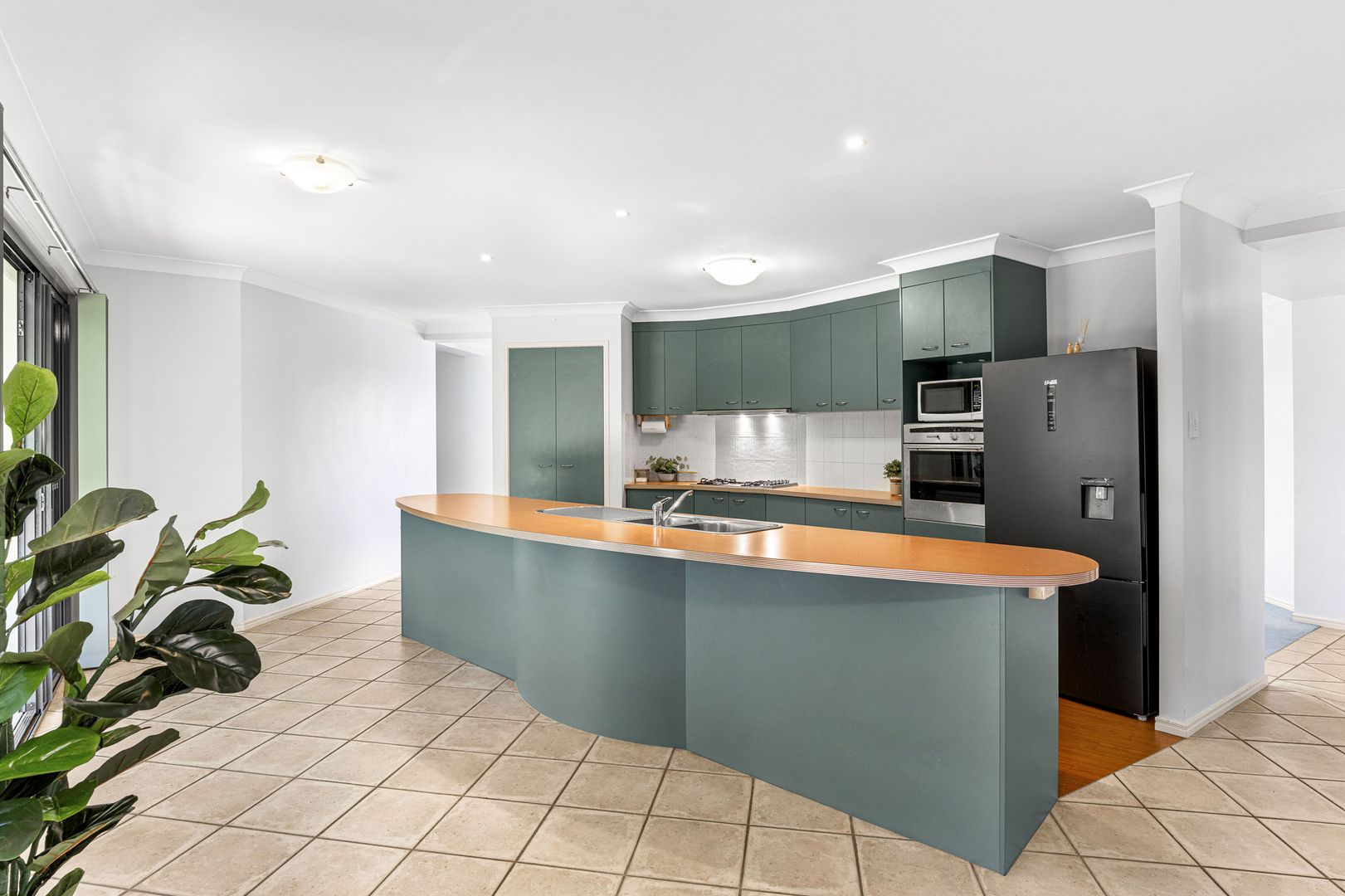 19 Chermside Street, Wellington Point QLD 4160, Image 2