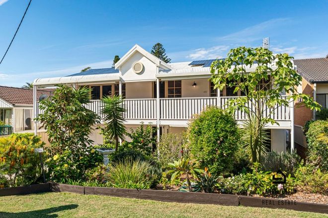Picture of 11 Kerle Street, REDHEAD NSW 2290